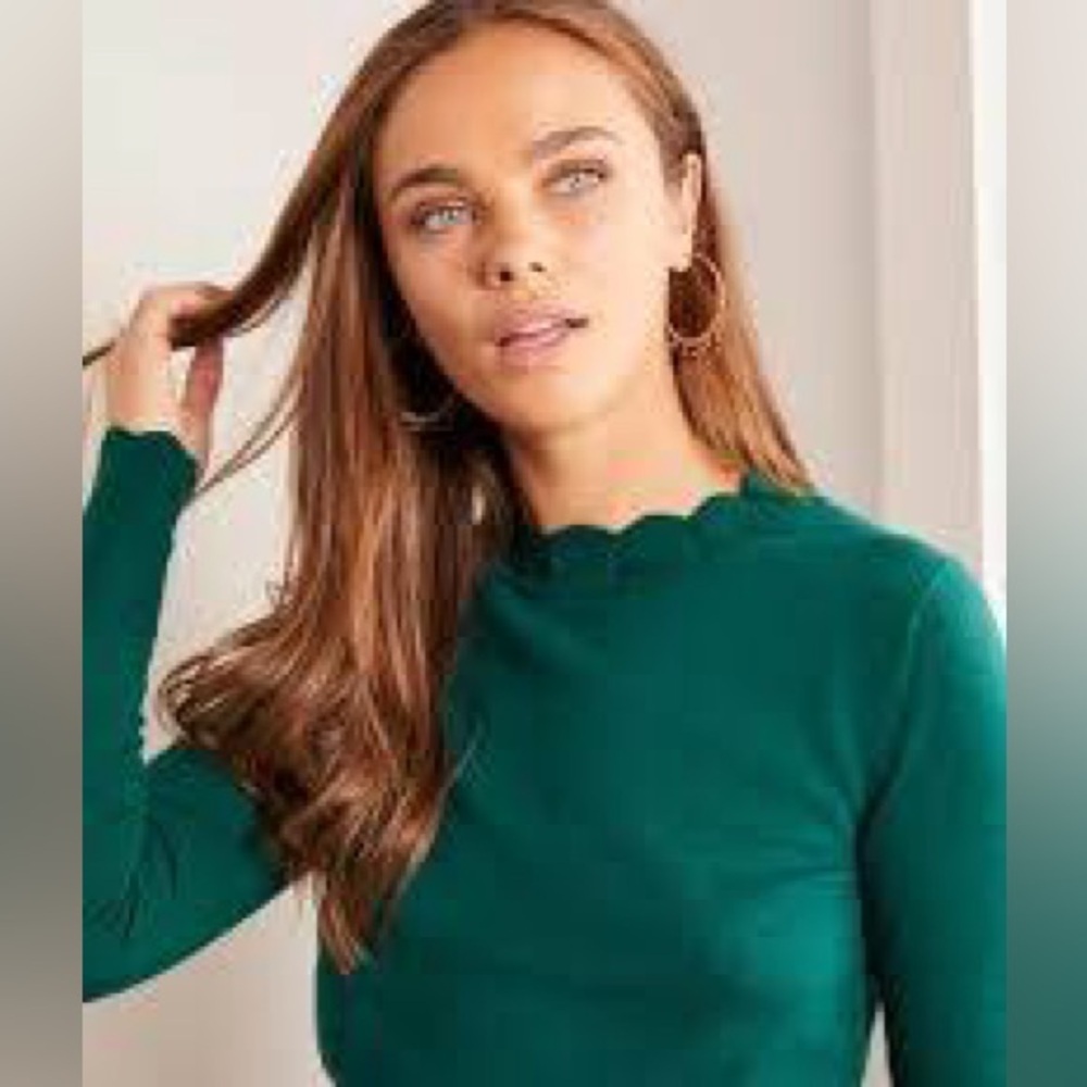 BODEN Hambleden Scallop Edge Sweater in Deep Forest. Size 4 (#2) - Picture 2 of 12